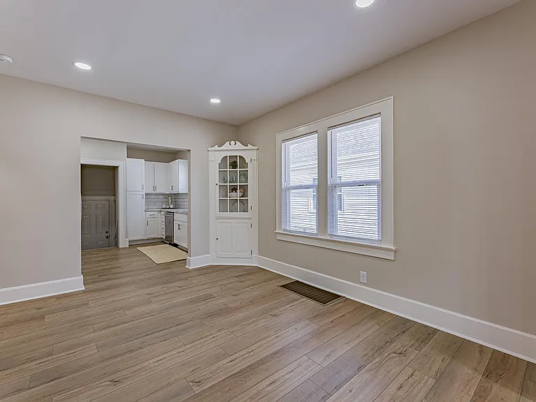 2727 Austin Ave — Photo 17