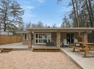 54 Homewood Ave, Wasaga Beach, ON L9Z2M2