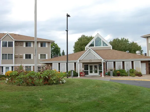 4400 36th Ave N APT 238, Robbinsdale, MN 55422
