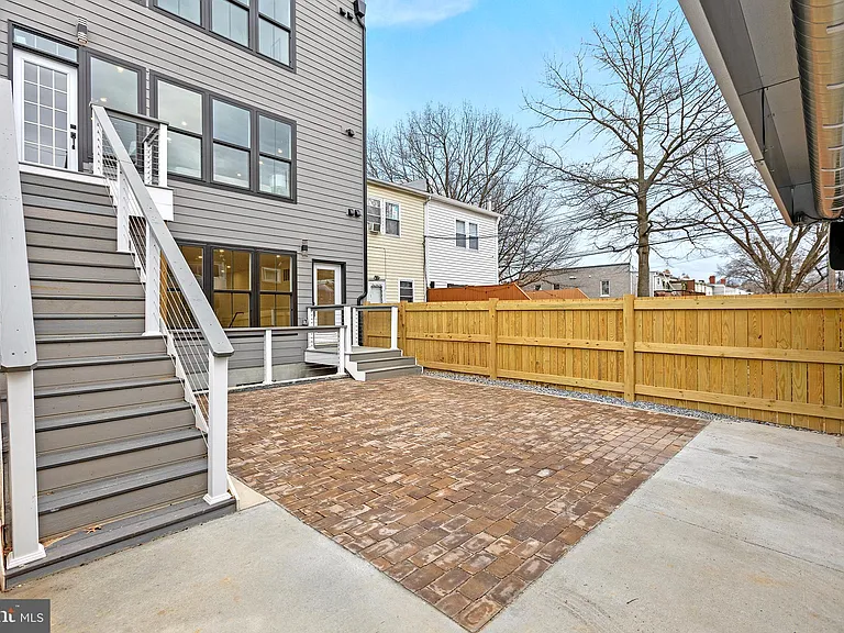 5404 4th St NW #1 — Photo 24