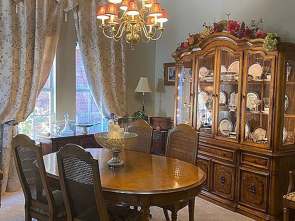 Formal Dining