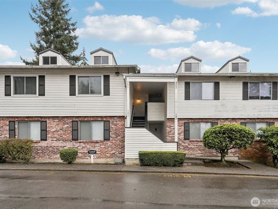 11515 SE 258th Street #H201, Kent, WA 98030