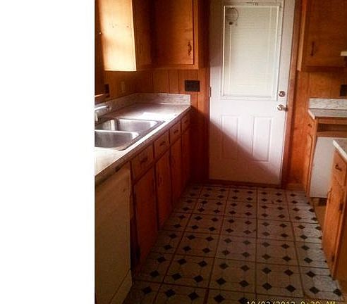 4th image of 1117 Lorraine Dr