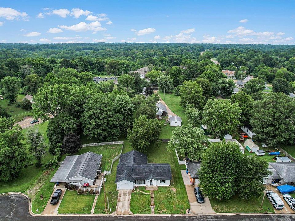 157 Munzert Dr, Glen Carbon, IL 62034 Zillow