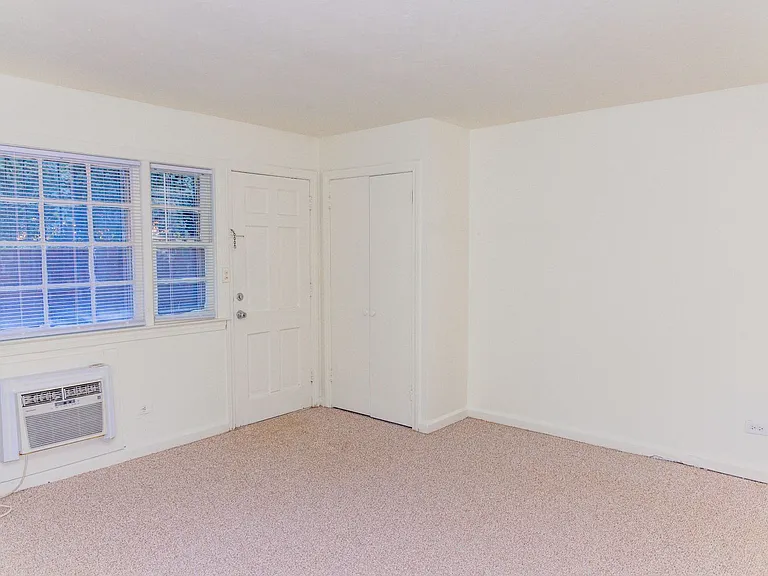 101 Carrollton Terrace — Photo 5