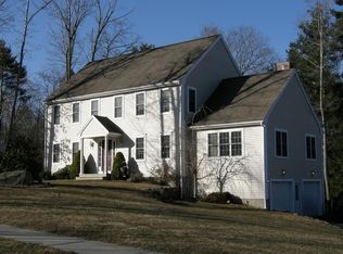 13 Old Towne Way, Sturbridge, MA 01518