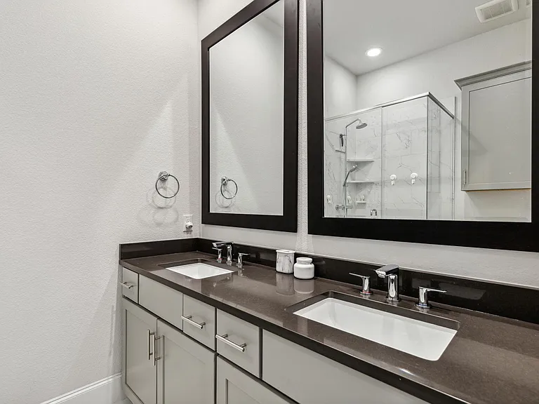626 Dalton Ln — Photo 20