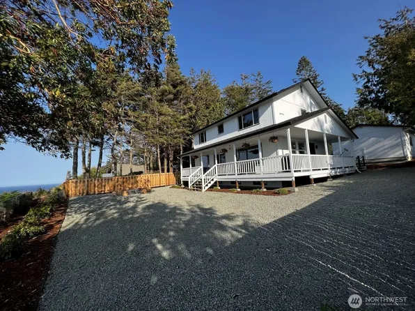 242 W Bluff Drive, Port Angeles, WA 98362