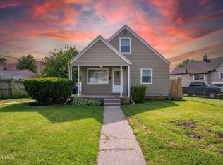 1536 Reswick Dr, Oregon, OH 43616
