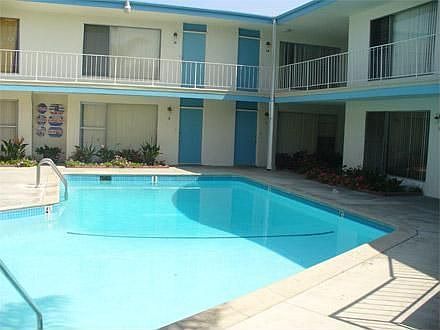 2nd image of 909 N Wilmington Blvd APT 6