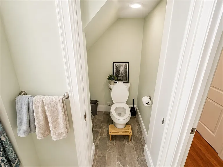 94 Josephine Ave #1 — Photo 16