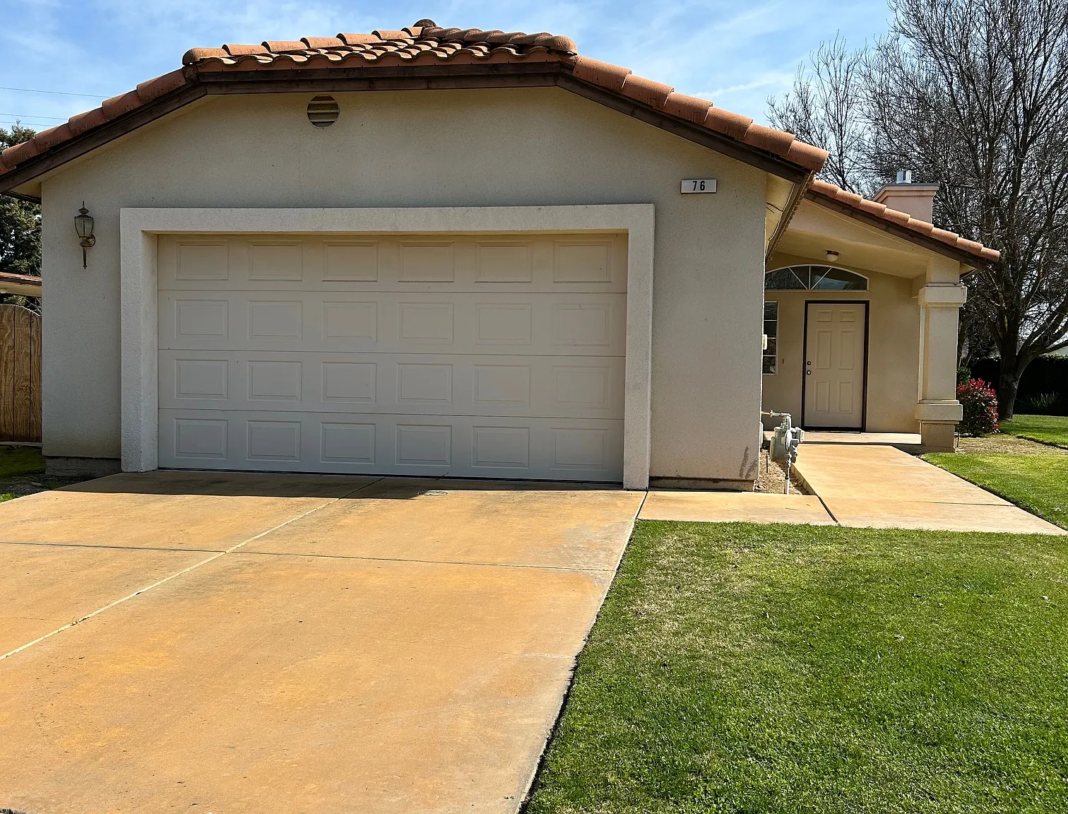 3 bed, 1554 sqft, $2,200 — Photo 1