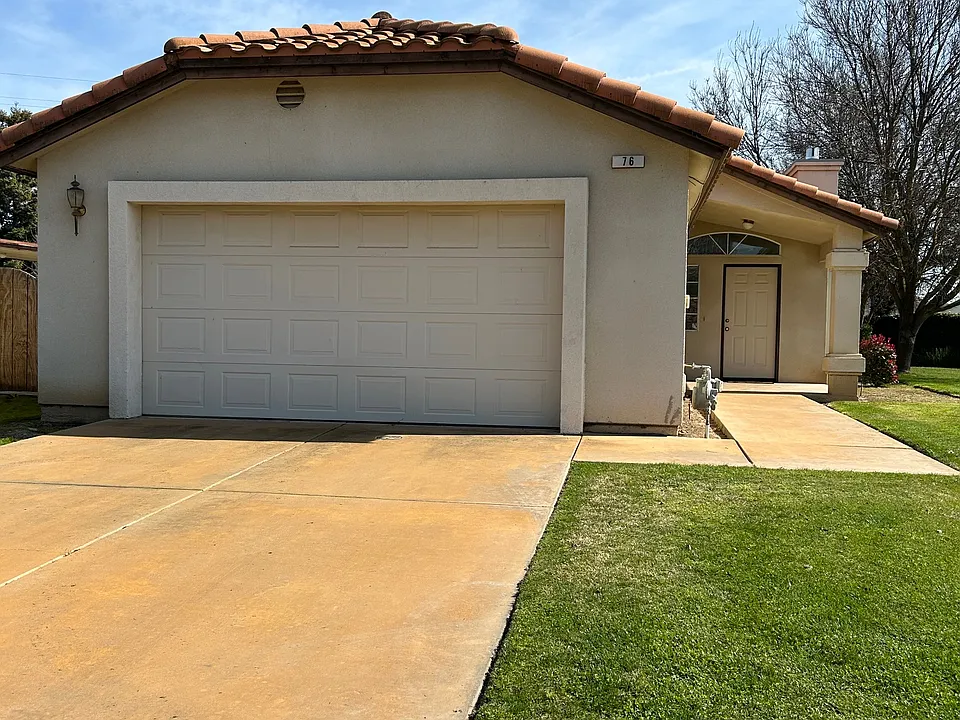 76 Rosewood Cir