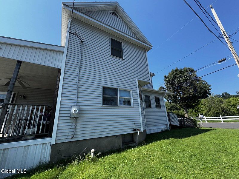 3rd image of 25 West Street