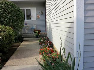 111 Quarry Village Rd #111, Cheshire, CT 06410