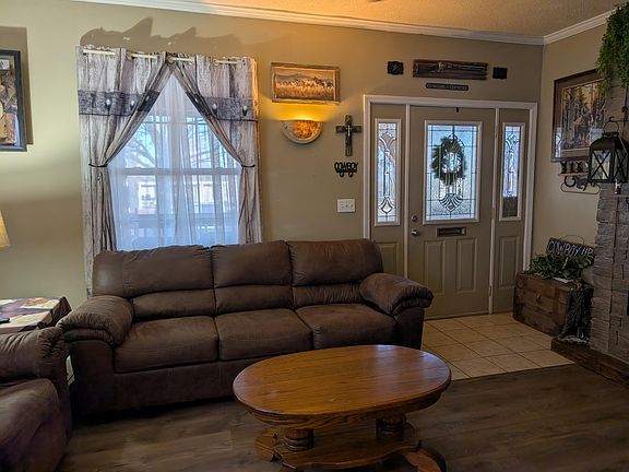 4th image of 213 N Porter St