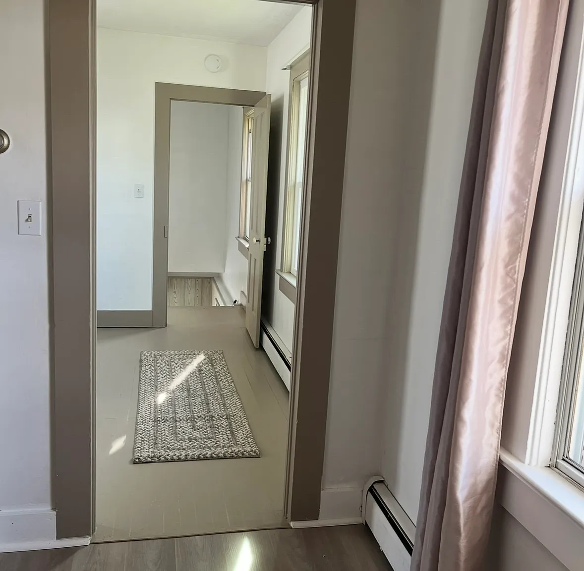 2 bed, 887 sqft, $1,300 — Photo 4