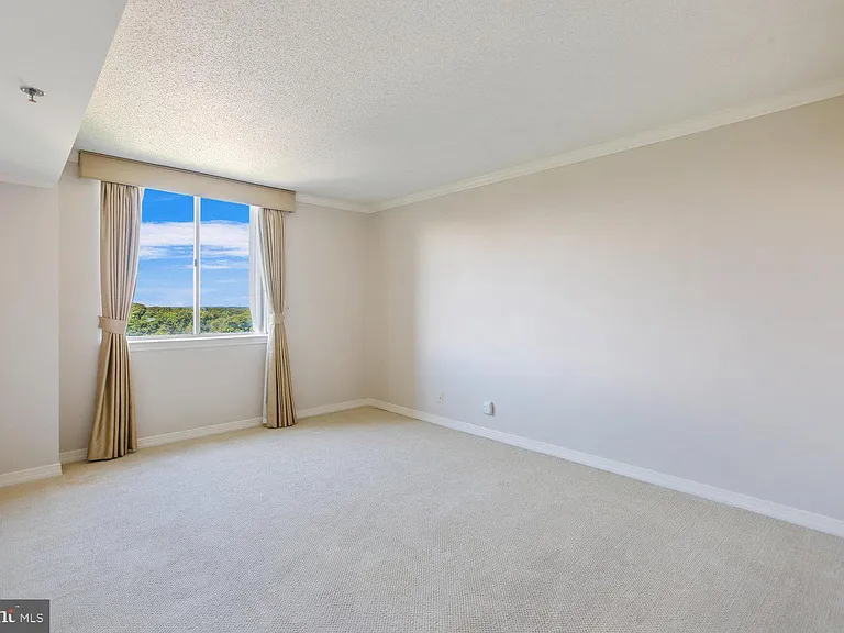 5809 Nicholson Ln #1001 — Photo 77