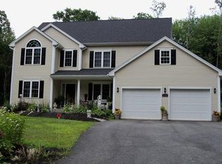 418 Britton Rd E, Barre, MA 01005