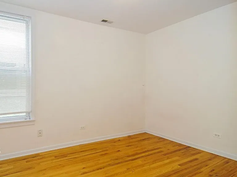 1433 W Oakdale Ave #2 — Photo 6