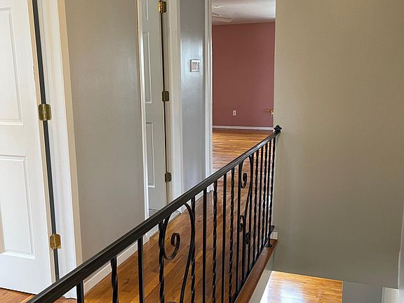 2nd image of 52 Kingsbridge Ave #52