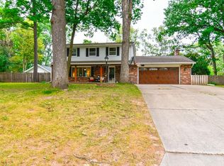 1346 Ken Dr, Green Bay, WI 54313