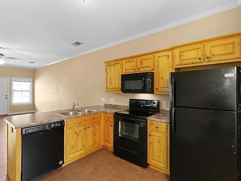 9 Moss Woods Cv — Photo 13