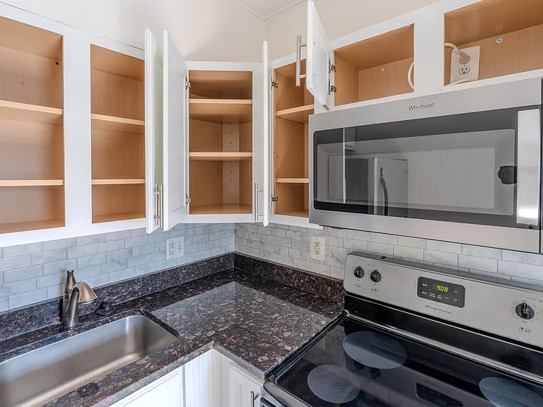 315 Evarts St NE #102 — Photo 18