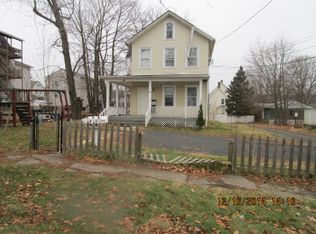 54 Pleasant St, Danbury, CT 06810