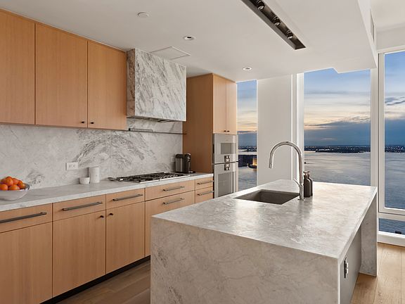 4th image of 50 Bridge Park Dr APT 24B