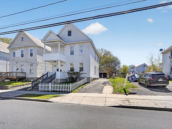 2nd image of 1620 Foster Avenue