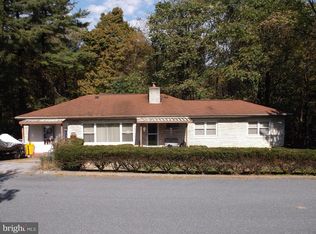 4820 E Circle Dr, Harrisburg, PA 17111