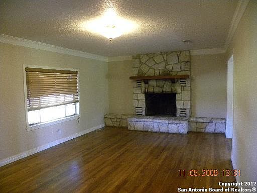 2nd image of 139 Adler St