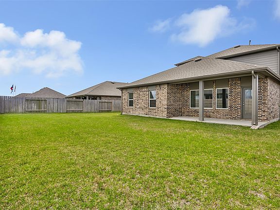 2nd image of 519 San Marcos Trl
