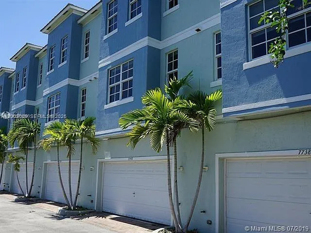 7738 NW 5th St — Photo 6