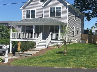 36 Beachview Ter, Middletown, RI 02842