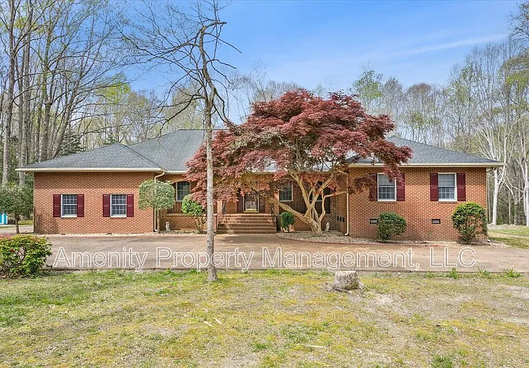 5974 Ladysmeade Ln — Photo 1