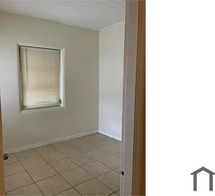 480 NE 162nd St #480 — Photo 5
