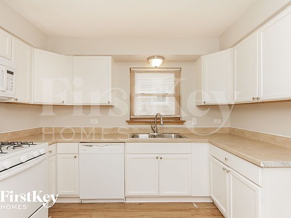 5th image of 10437 S Keeler Ave