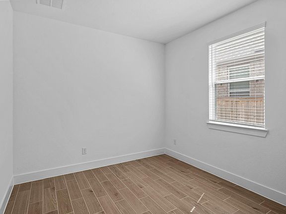 5th image of 5611 Lighthouse Cove Ln