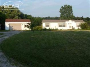 7388 Johnson Rd, Flushing, MI 48433