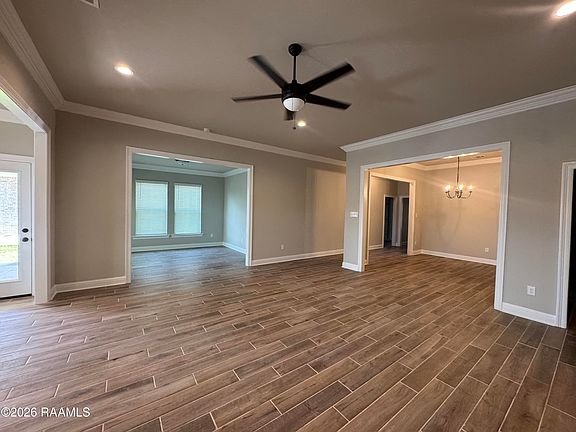 3rd image of 310 Appleby Way
