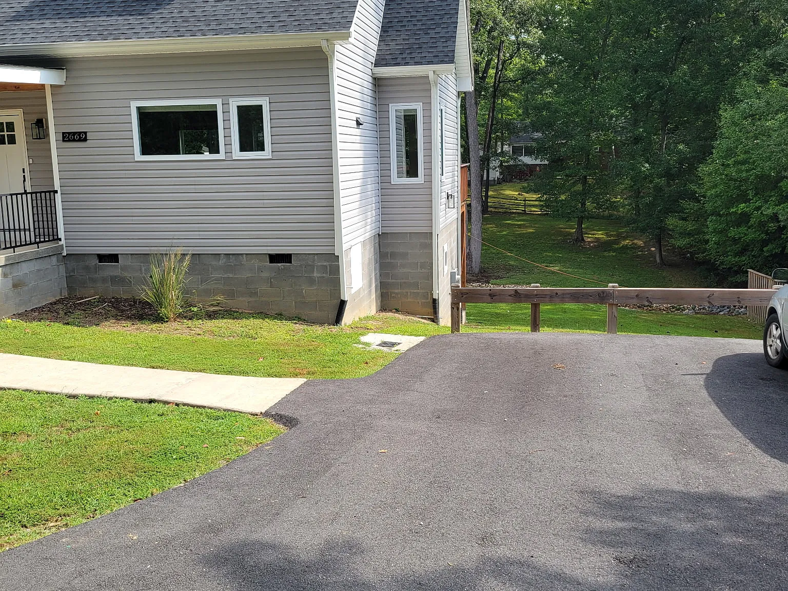 3 bed, 2.5 bath, 2500 sqft, $3,200 — Photo 3
