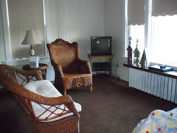 Living room - Unit 1