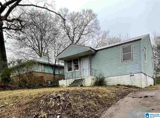 561 Seminole Cir, Fairfield, AL 35064