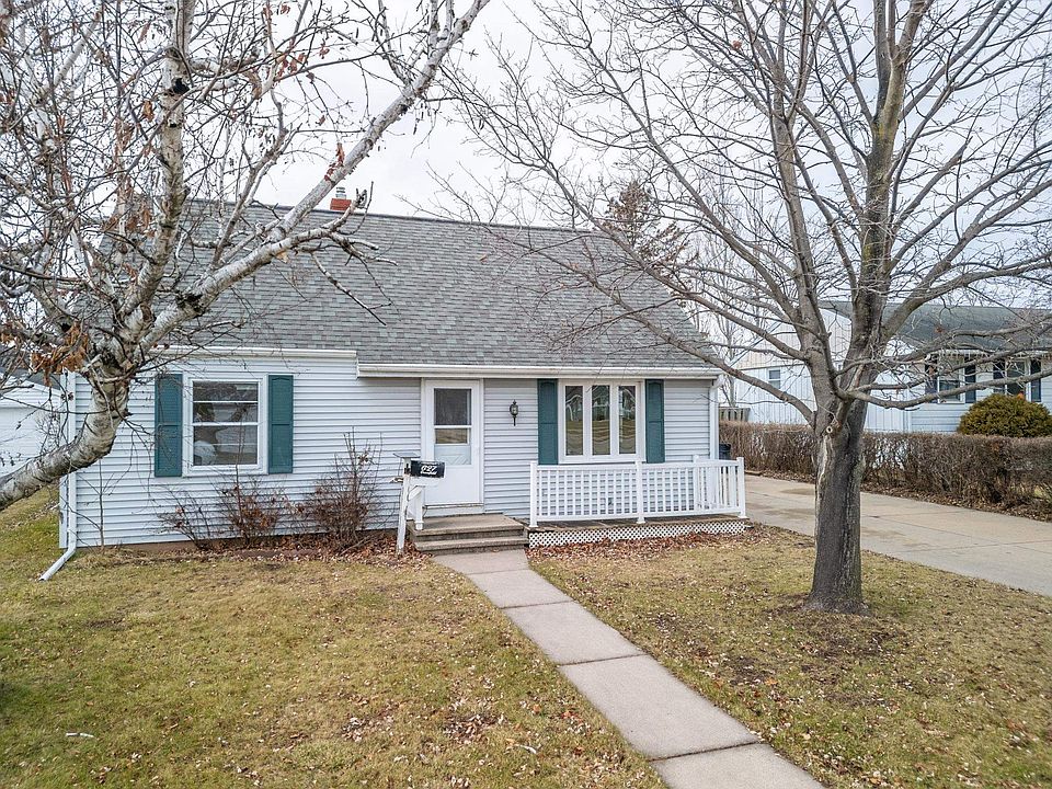 1st image of 627 Greenfield St