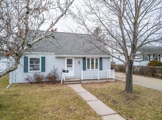 627 Greenfield St, Neenah, WI 54956