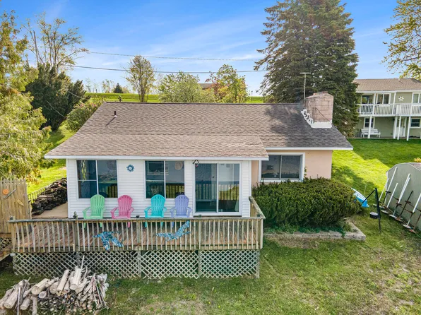 2761 N Johnson Rd, Trufant, MI 49347