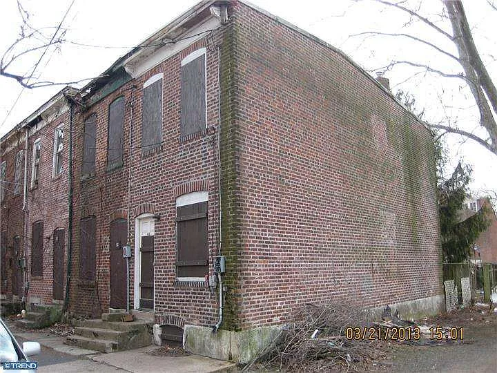 53 Power St photo 1