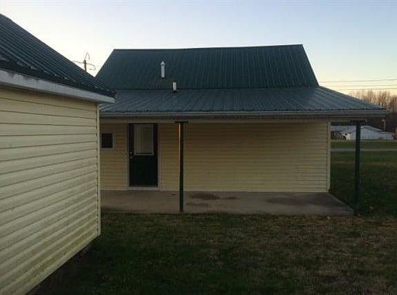 4th image of 114 Kentucky Dr